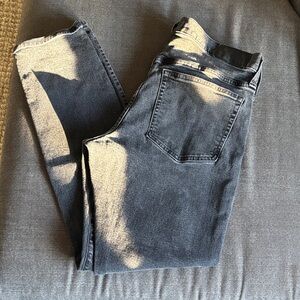 Madewell men’s athletic slim faded black jeans 35x32